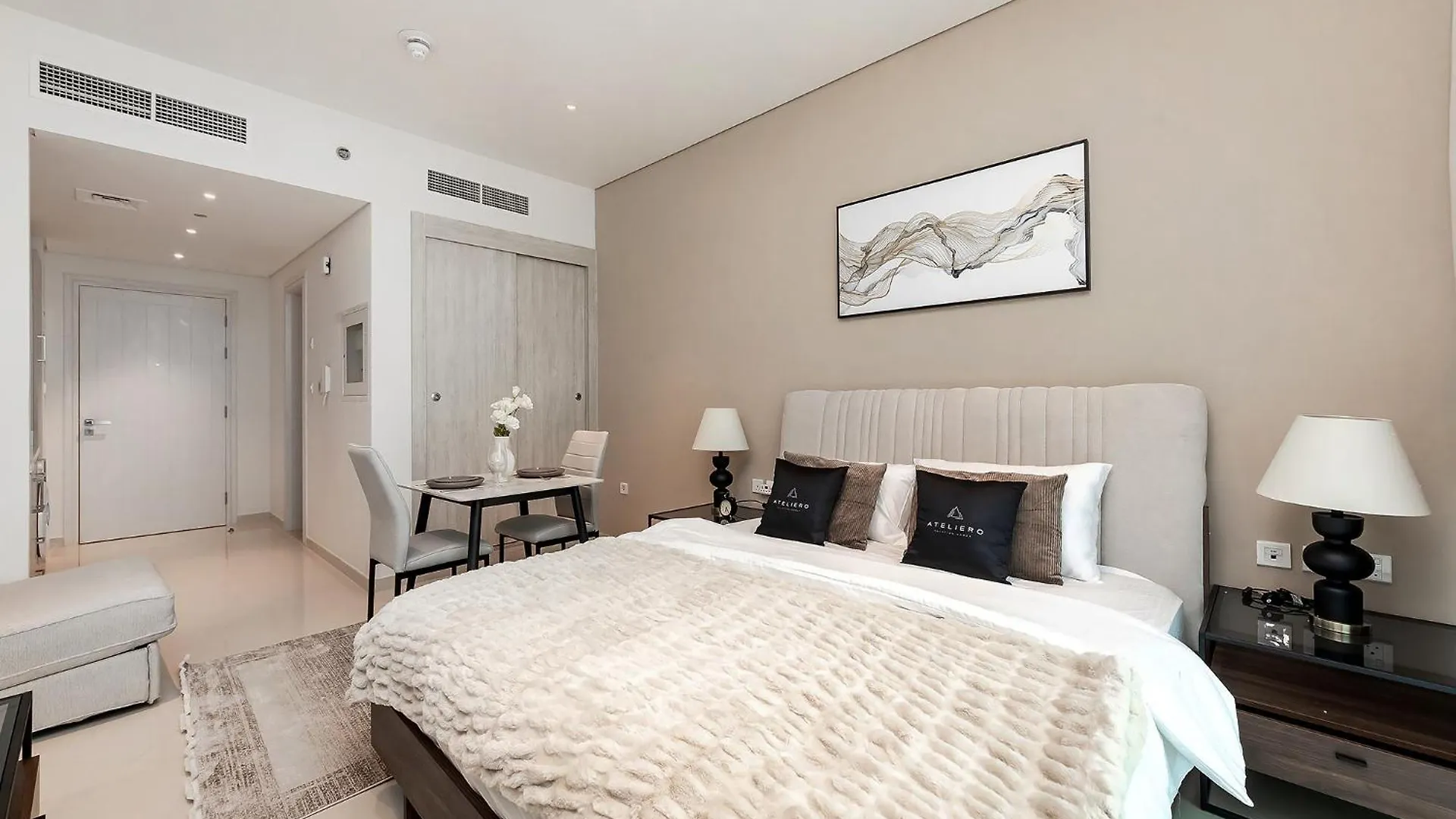 Popular Seven Palm Apartments Dubai United Arab Emirates