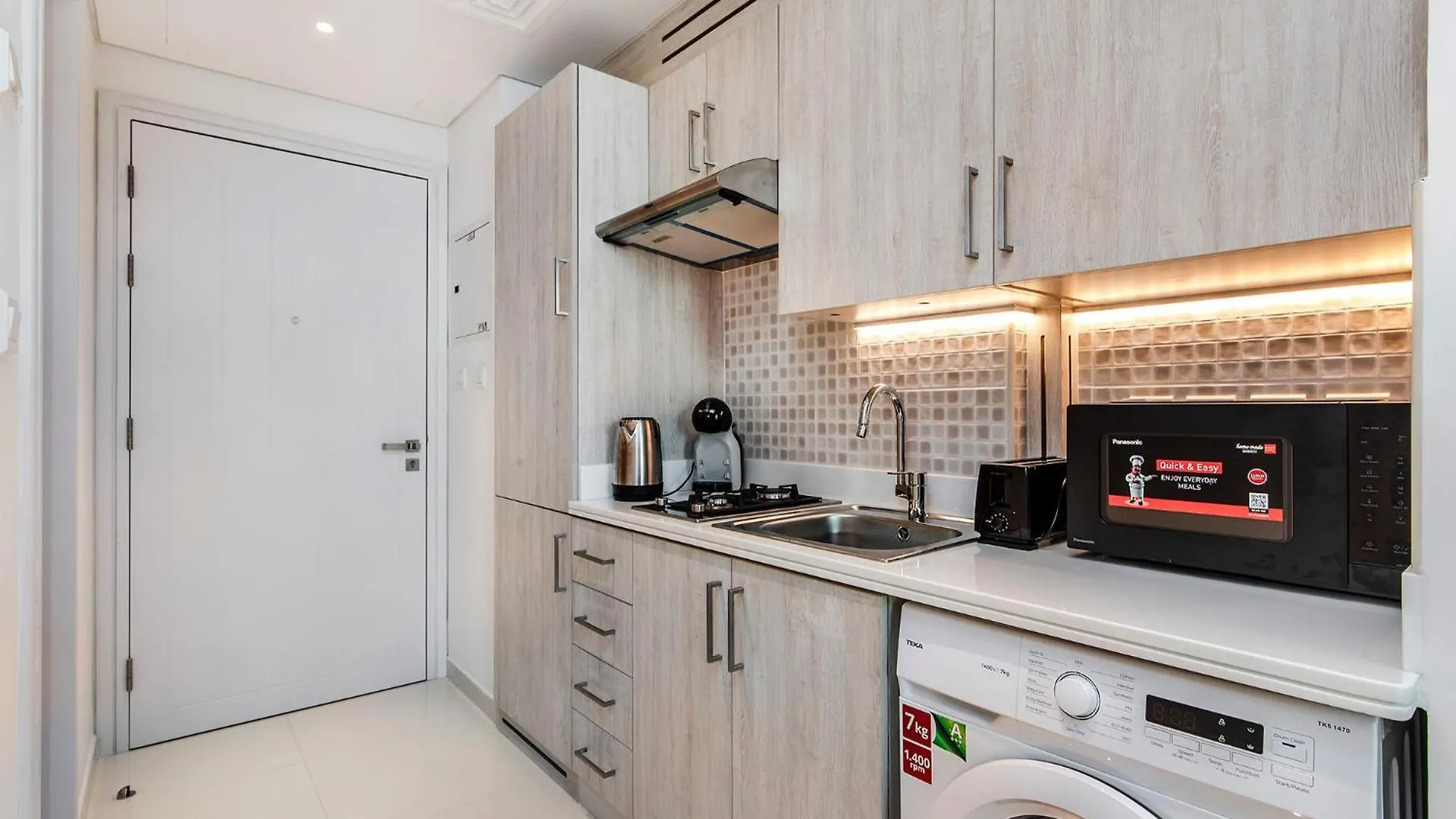 Popular Seven Palm Apartments Dubai United Arab Emirates